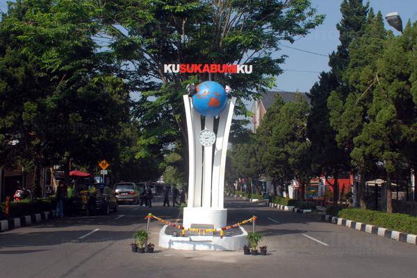 Daftar UMR, UMK Kota Dan Kabupaten Sukabumi